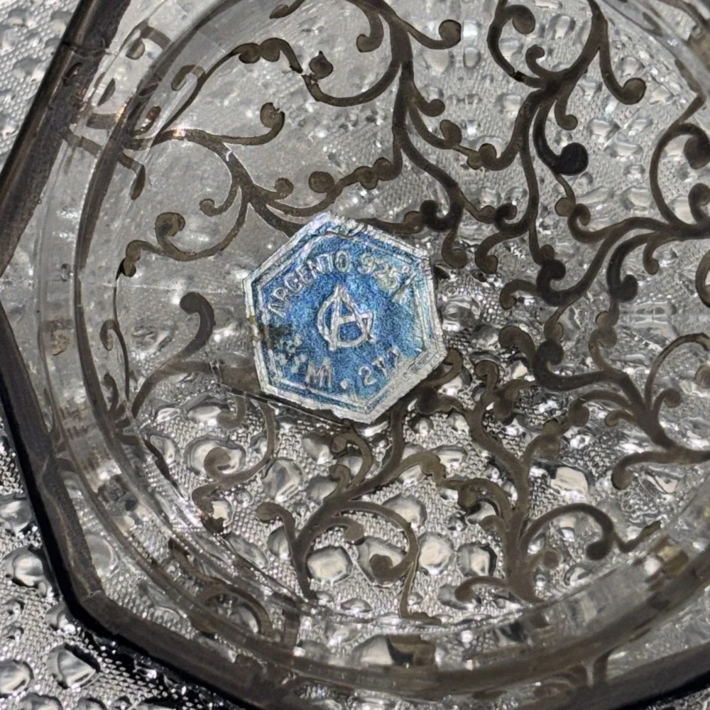 N/A this antique